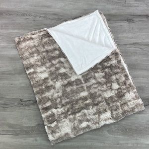 Ulta throw blanket supersoft